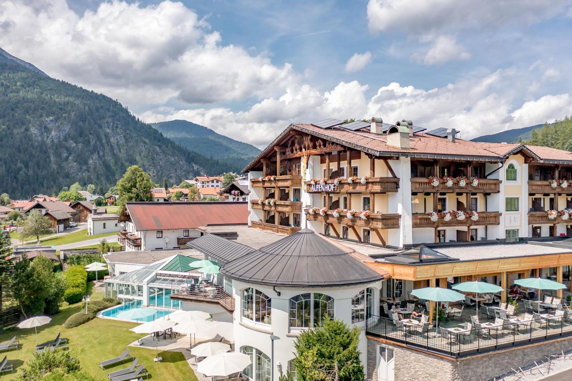 Wellness & Sporthotel Alpenhof Ehrwald Eksteriør billede