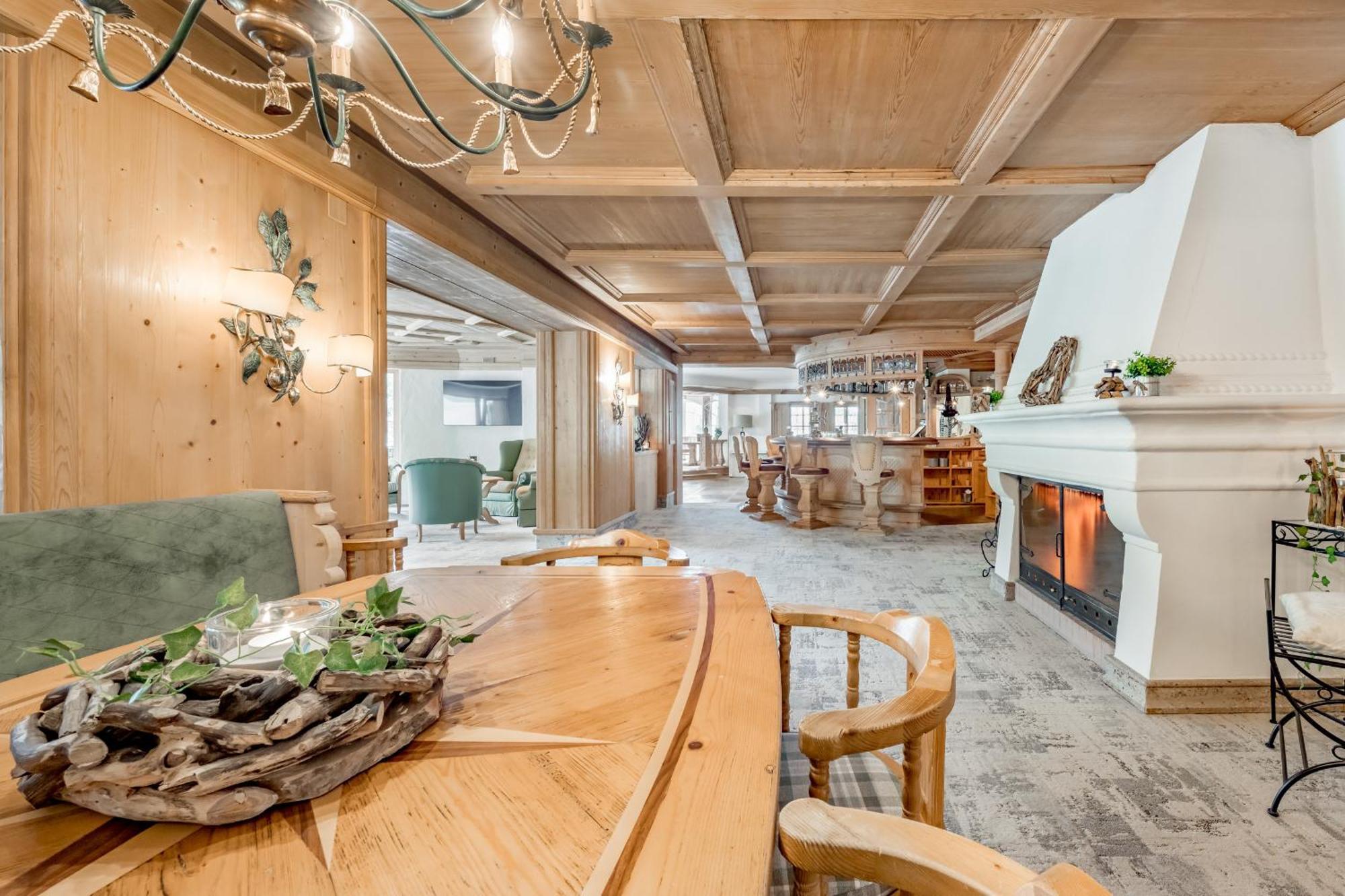 Wellness & Sporthotel Alpenhof Ehrwald Eksteriør billede