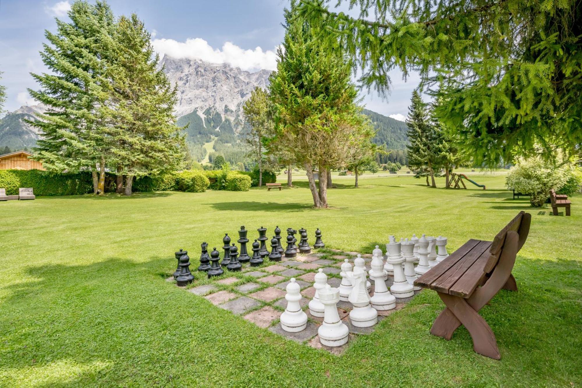 Wellness & Sporthotel Alpenhof Ehrwald Eksteriør billede