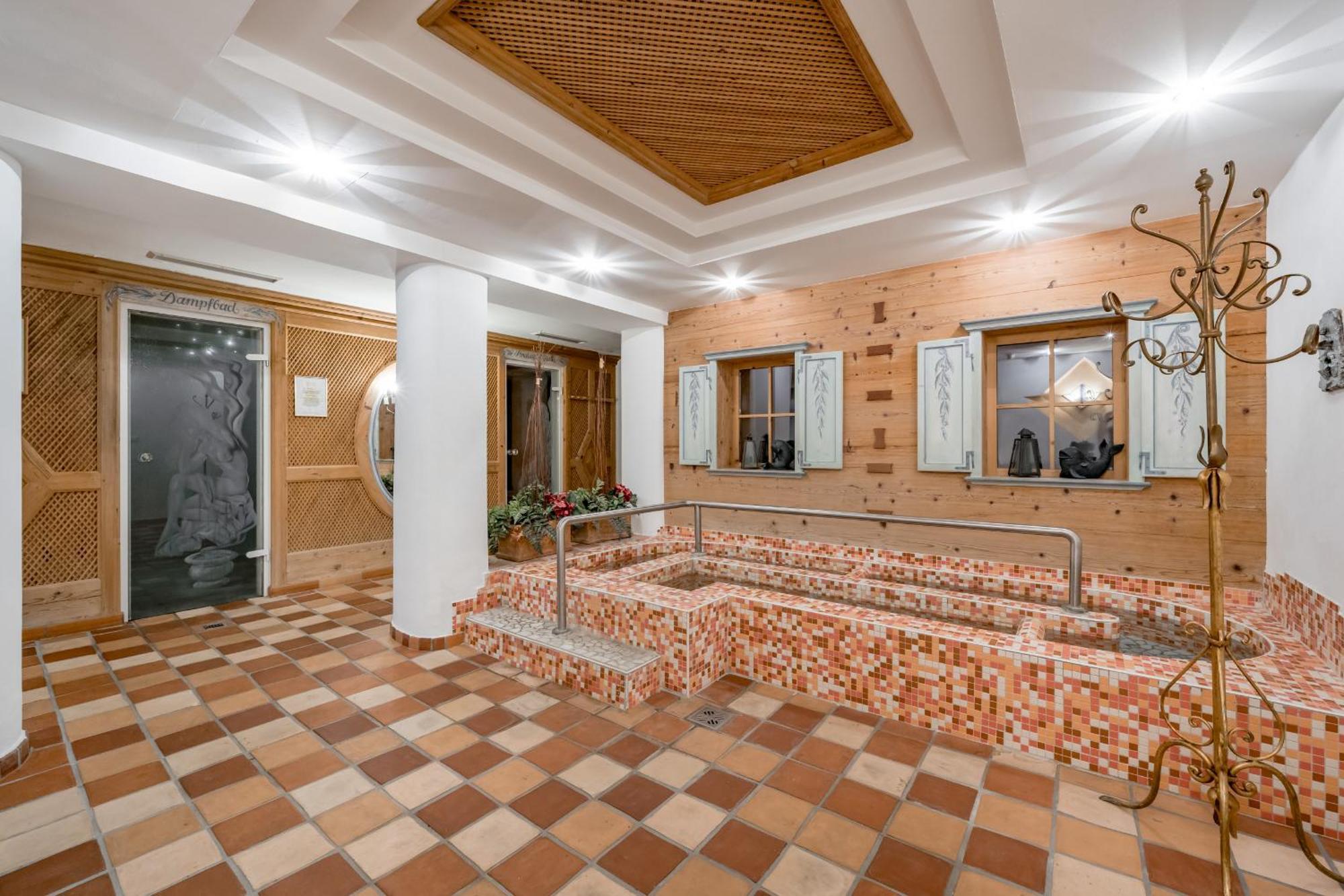 Wellness & Sporthotel Alpenhof Ehrwald Eksteriør billede