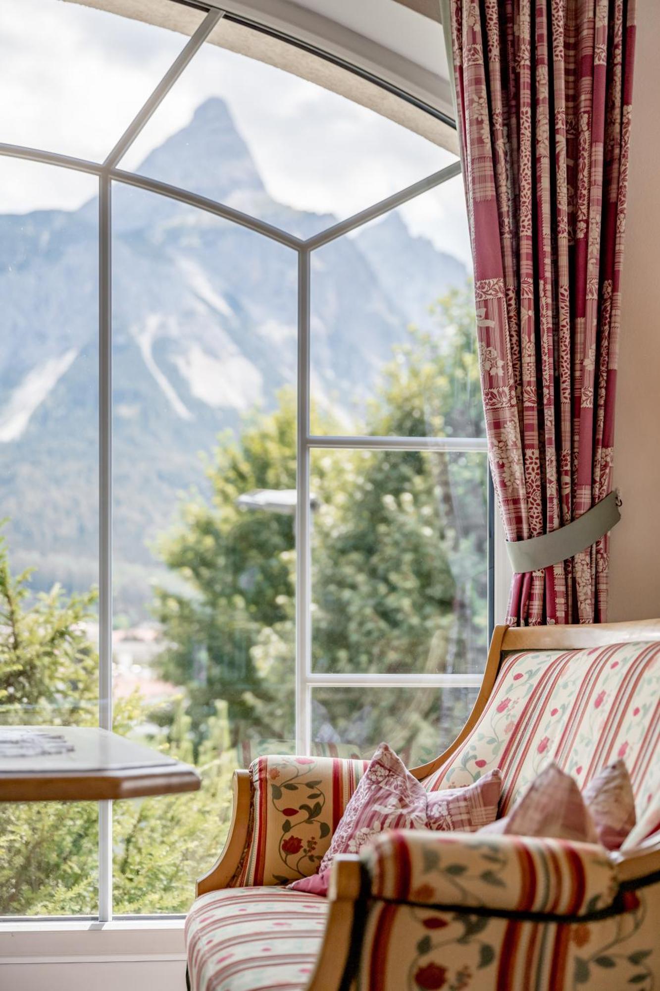 Wellness & Sporthotel Alpenhof Ehrwald Eksteriør billede